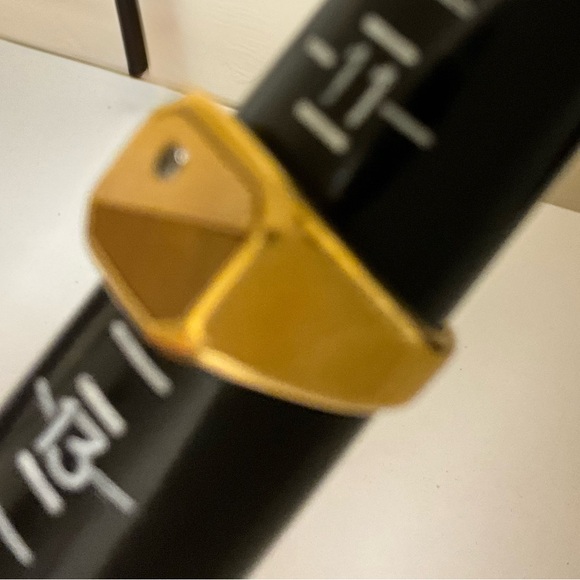 Avon 18K Hard Gold Electroplated Tigers Eye Sparkly Stone Signet Ring Vintage - Picture 16 of 16